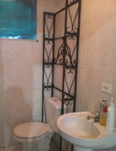 estante banheiro1 230x300 - Móveis de Ferro